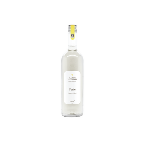 Refreshing organic sparkling tonic juice made with natural lemon juice, ginger infusion, and a touch of organic cane sugar. A zesty and lightly carbonated drink to enjoy chilled anytime.